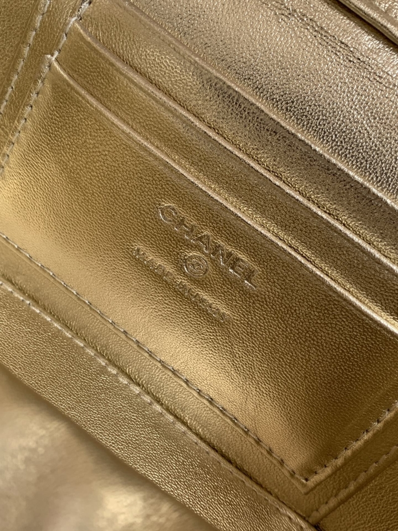 Ch**el cosmetic bags